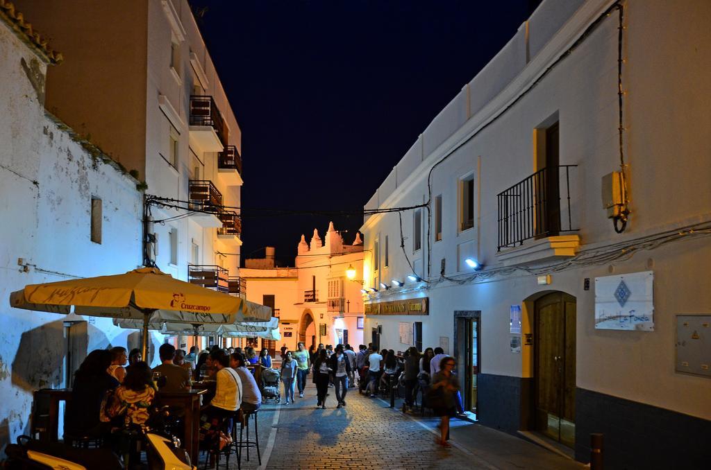 Hostal La Fonda Conil De La Frontera Exterior photo