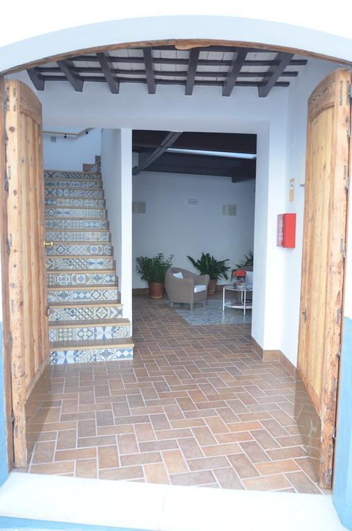 Hostal La Fonda Conil De La Frontera Exterior photo