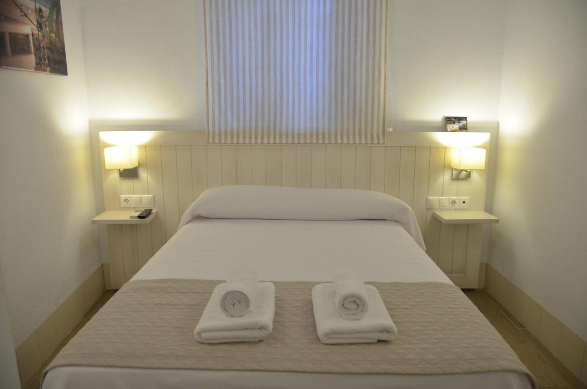 Hostal La Fonda Conil De La Frontera Room photo