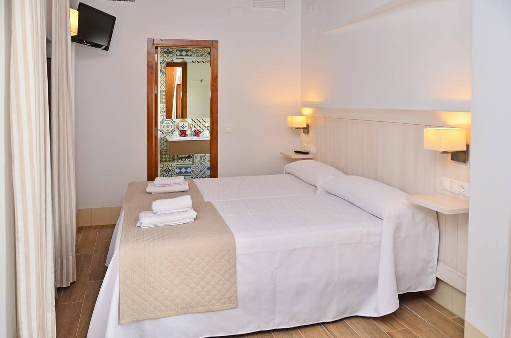 Hostal La Fonda Conil De La Frontera Room photo